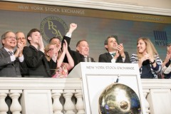 PSA-NYSE-Jay-Podium